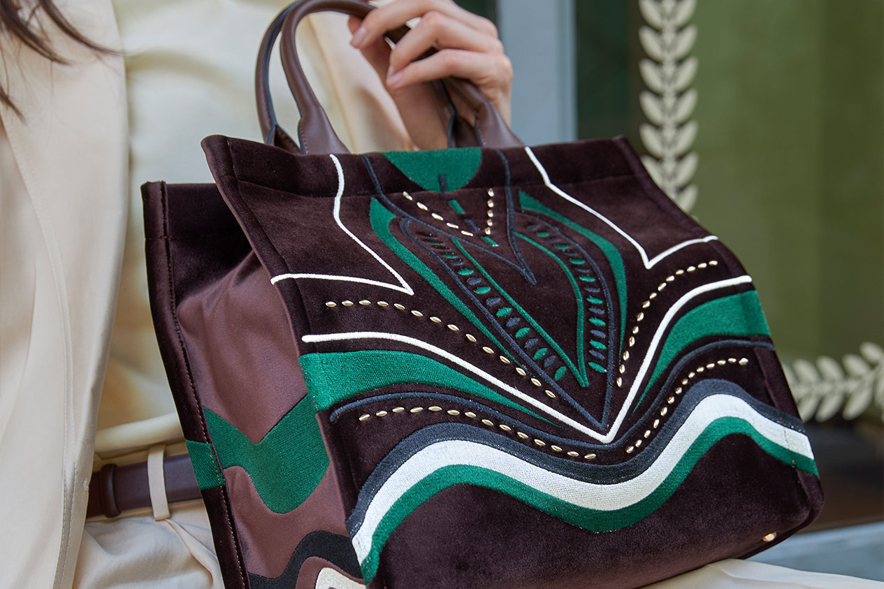 SHOPPING BAG