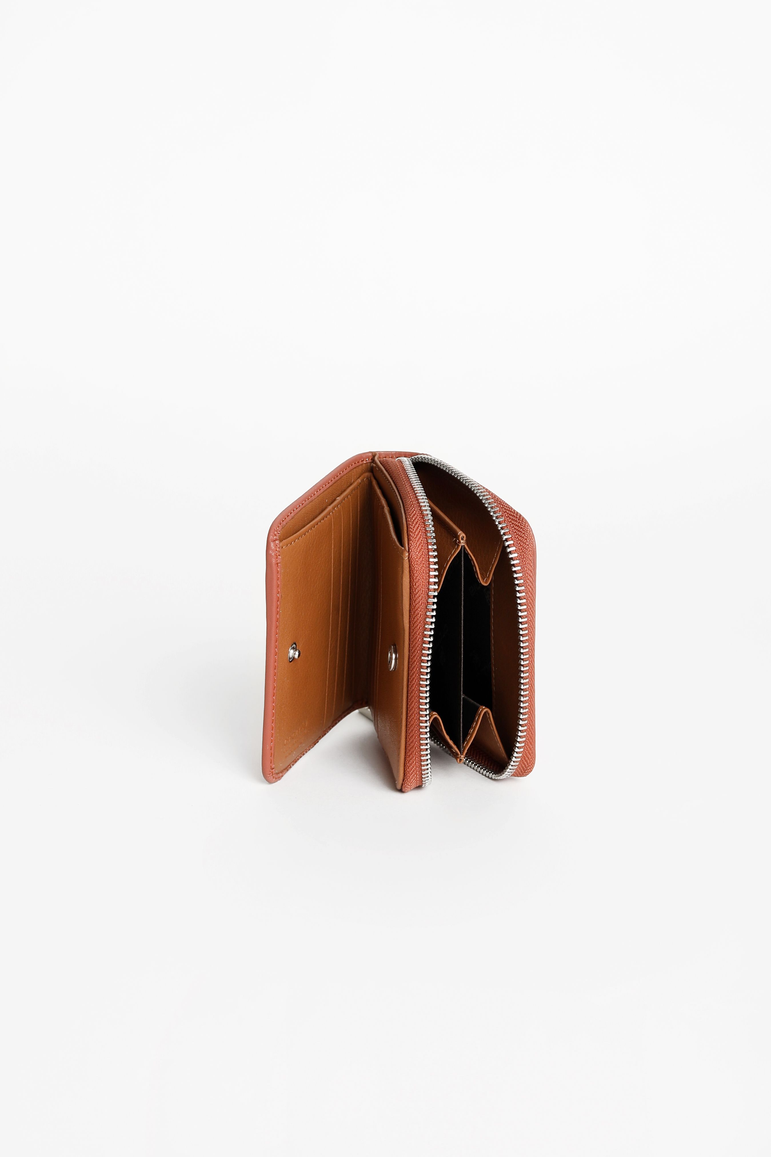 8051978332947 wallets perla 2009